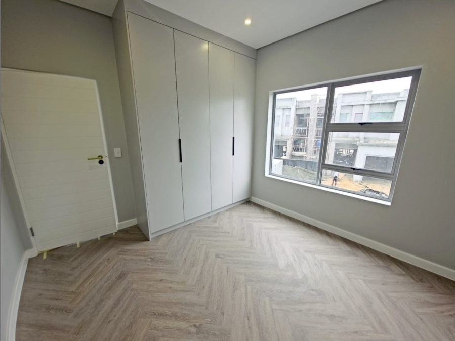  Bedroom Property for Sale in Sandown Western Cape